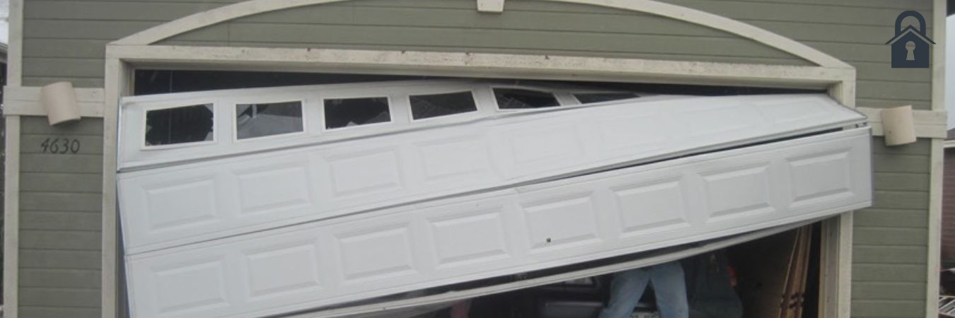 Automatic garaje door repair services are being provided